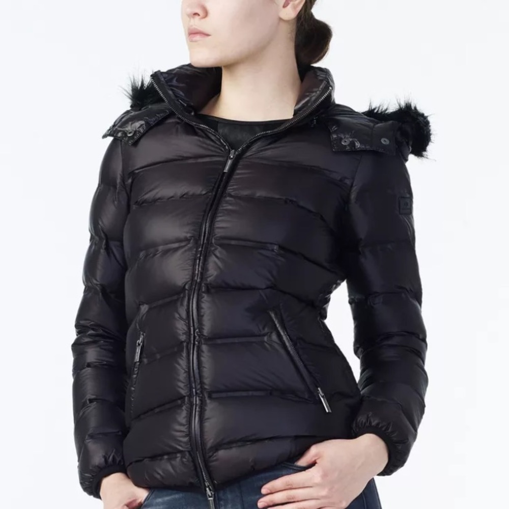 Armani Exchange black Light Puffer Down Jacket with faux fur hood. Size XS